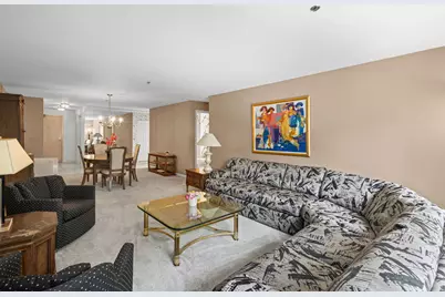 451 Town Place Circle #202, Buffalo Grove, IL 60089 - Photo 18