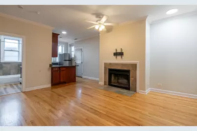 869 W Cornelia Avenue #3, Chicago, IL 60657 - Photo 4