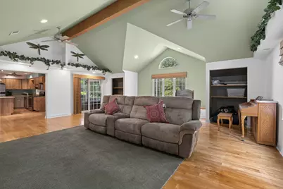 38690 N Boulevard View Avenue, Wadsworth, IL 60083 - Photo 8