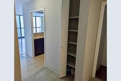 10 E Ontario Street #2205, Chicago, IL 60611 - Photo 10