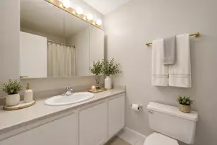 10 E Ontario St, Chicago, IL 60611 - Photo 12