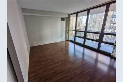10 E Ontario Street #2205, Chicago, IL 60611 - Photo 8