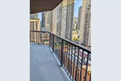 10 E Ontario Street #2205, Chicago, IL 60611 - Photo 14