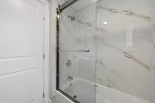2016 W 52nd St, Chicago, IL 60609 - Photo 14