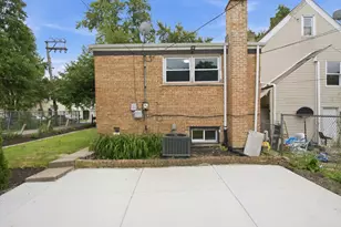 2016 W 52nd St, Chicago, IL 60609 - Photo 24
