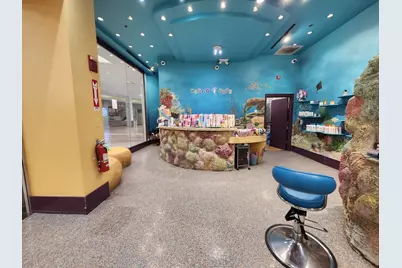 157 Yorktown Shopping Center #H, Lombard, IL 60148 - Photo 8