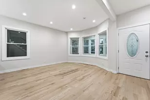 821 N Lockwood Ave, Chicago, IL 60651 - Photo 6