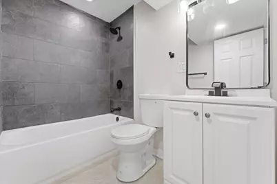 821 N Lockwood Avenue, Chicago, IL 60651 - Photo 10