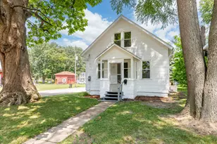 510 W 8th St, Sterling, IL 61081 - Photo 2