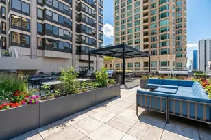 30 E Huron St, Chicago, IL 60611 - Photo 26