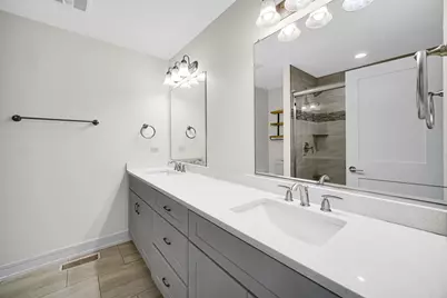 2616 Chelsey Street, Buffalo Grove, IL 60089 - Photo 18