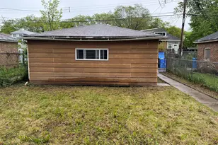9355 S Throop St, Chicago, IL 60620 - Photo 2