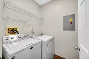 1661 Commodore Ct, Schaumburg, IL 60193 - Photo 24