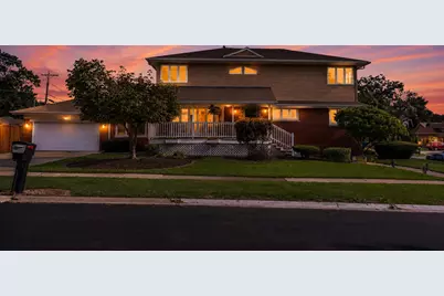 8336 W 94th Street, Hickory Hills, IL 60457 - Photo 1