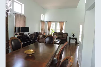 9034 Hillcrest Lane, Woodridge, IL 60517 - Photo 8