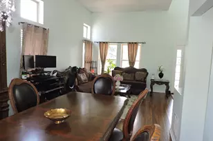 9034 Hillcrest Ln, Woodridge, IL 60517 - Photo 8