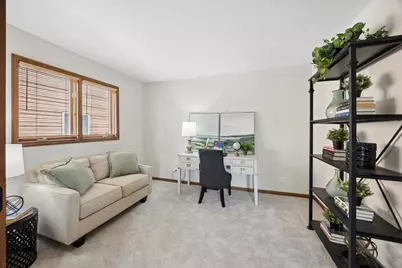 2066 Bunker Circle, Naperville, IL 60563 - Photo 16
