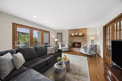2066 Bunker Circle, Naperville, IL 60563 - Photo 14
