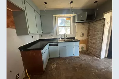 625 Emerald Avenue, Chicago Heights, IL 60411 - Photo 6