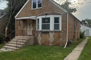 625 Emerald Ave, Chicago Heights, IL 60411 - Photo 2