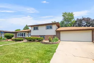 15655 Avalon Ave, South Holland, IL 60473 - Photo 1