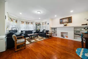 6318 N Bell Ave, Chicago, IL 60659 - Photo 10