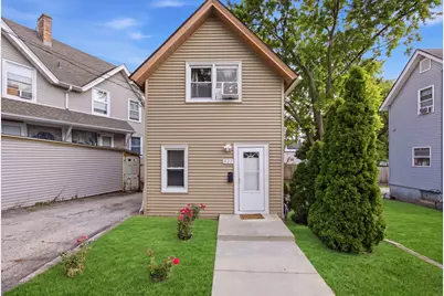 327 Ann Street, Elgin, IL 60120 - Photo 1