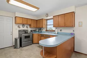 2694 W 3000S Road S, Kankakee, IL 60901 - Photo 6
