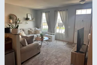 88 E South Avenue, Cortland, IL 60112 - Photo 4