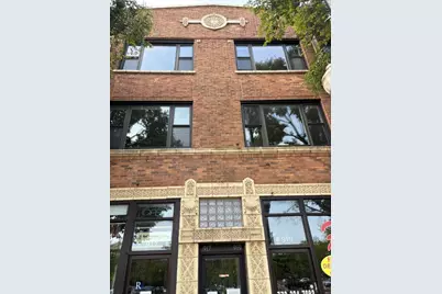 919 W Irving Park Road #3R, Chicago, IL 60613 - Photo 1