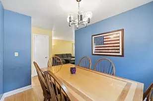 3123 W Howard St, Chicago, IL 60645 - Photo 12