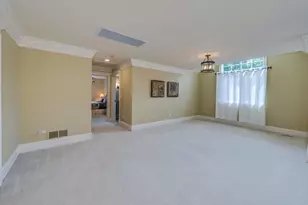8N669 Edgewood Rd, Elgin, IL 60124 - Photo 36