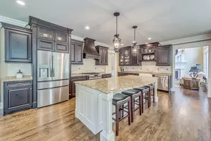 8N669 Edgewood Rd, Elgin, IL 60124 - Photo 18