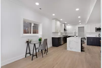 2456 W Huron Street, Chicago, IL 60612 - Photo 8
