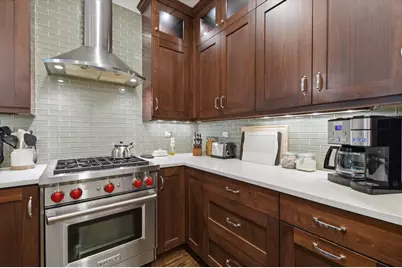 3228 N Seminary Avenue #2, Chicago, IL 60657 - Photo 4