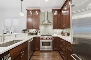 3228 N Seminary Ave, Chicago, IL 60657 - Photo 2