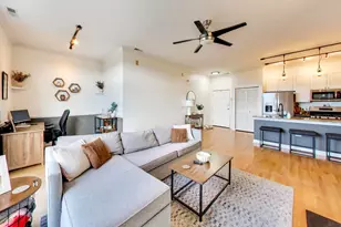 2342 W Bloomingdale Ave, Chicago, IL 60647 - Photo 4