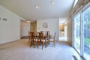452 Park Barrington Dr, Barrington, IL 60010 - Photo 16