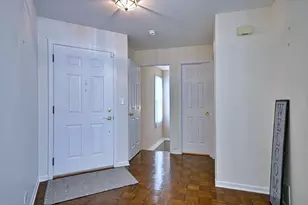 452 Park Barrington Dr, Barrington, IL 60010 - Photo 8