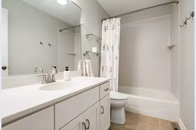 39W140 Baert Lane, Saint Charles, IL 60175 - Photo 16