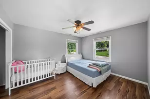 17W320 Scheel Dr, Willowbrook, IL 60527 - Photo 18