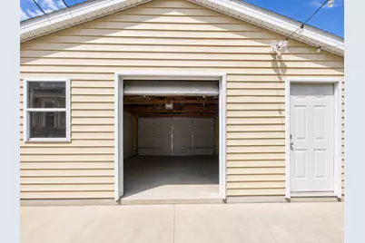 5242 W Schubert Avenue, Chicago, IL 60639 - Photo 16