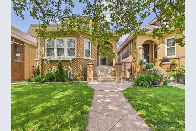 5242 W Schubert Avenue, Chicago, IL 60639 - Photo 2