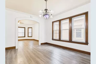 5242 W Schubert Avenue, Chicago, IL 60639 - Photo 4