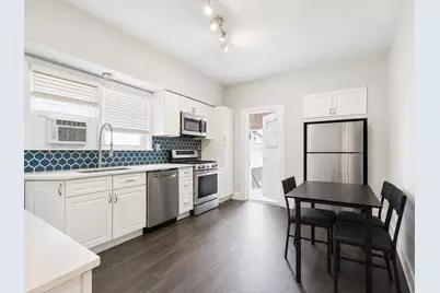 5242 W Schubert Avenue, Chicago, IL 60639 - Photo 8