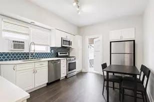 5242 W Schubert Ave, Chicago, IL 60639 - Photo 8