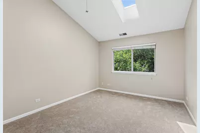 8404 Mystic, Darien, IL 60561 - Photo 16