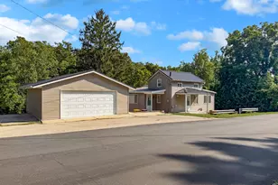 300 E 2nd St, Orangeville, IL 61060 - Photo 1