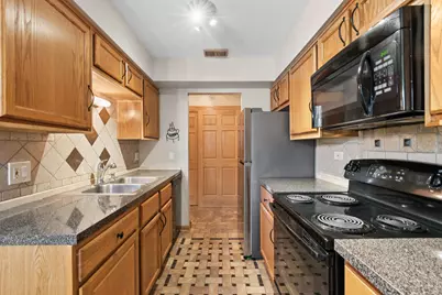 930 Perrie Drive #104, Elk Grove Village, IL 60007 - Photo 16