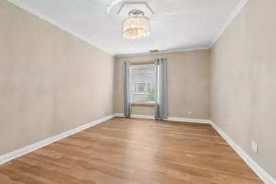 930 Perrie Drive #104, Elk Grove Village, IL 60007 - Photo 2